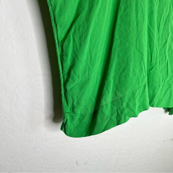 Diane von Furstenberg Bateau Neckline Short Sleeve Blouse in Green - Picture 4 of 7